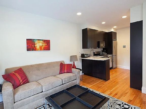 5th image of 784 Tremont St #3