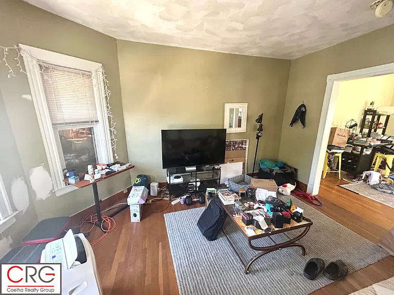 52 Morton Ave #2 — Photo 4