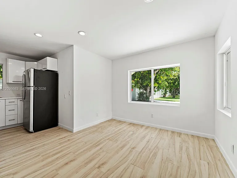 19715 SW 99th Pl — Photo 29
