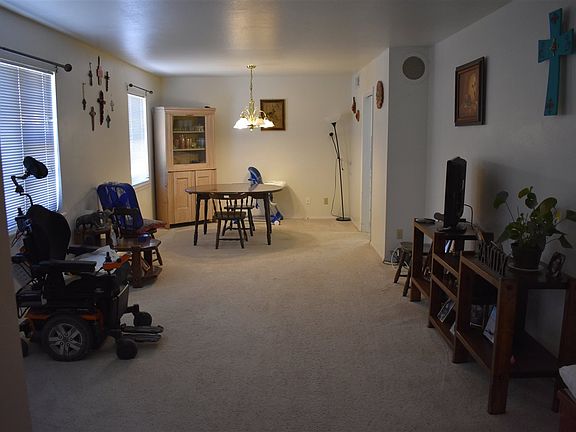 5th image of 40 Del Norte Dr