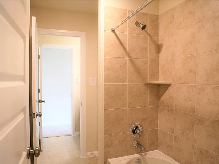 8139 Fairfield Manor Way — Photo 28