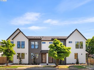 6126 NE Stanton St, Portland, OR 97213