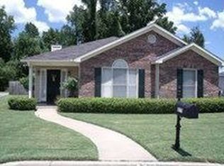 5711 Stoneridge Dr, Columbus, GA 31909