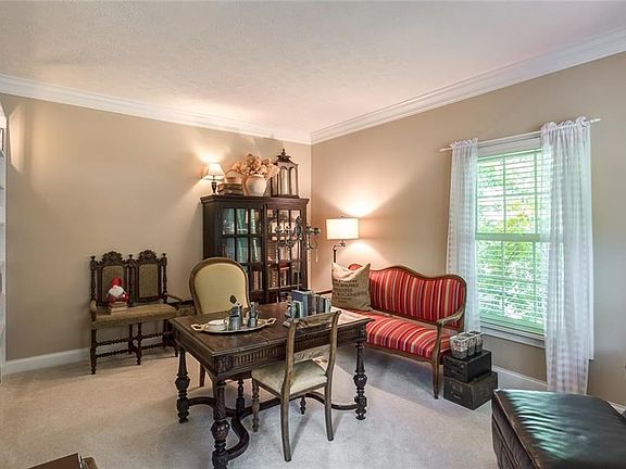 3rd image of 2963 Maginn Dr