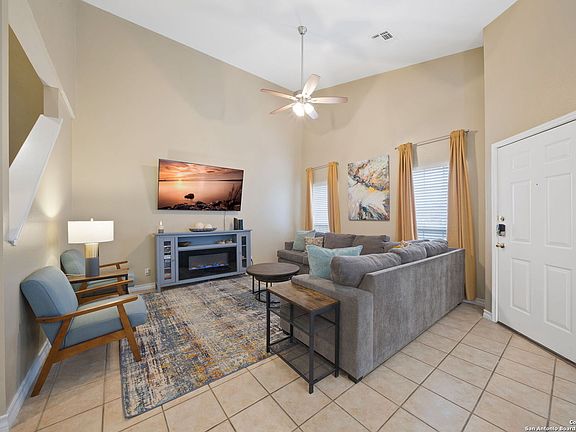 4th image of 97 CHAPEL HILL CIR #97