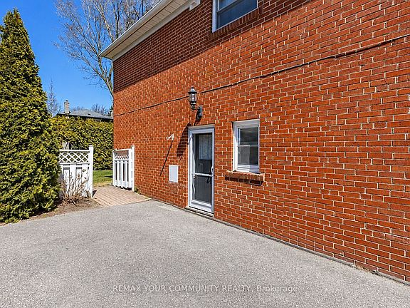 2nd image of 149 Altamira Rd