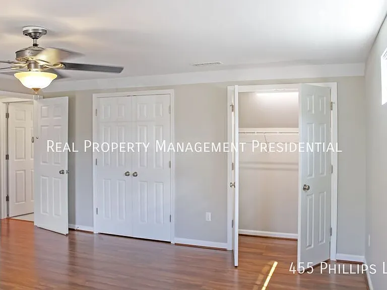 455 Phillips Ln — Photo 18