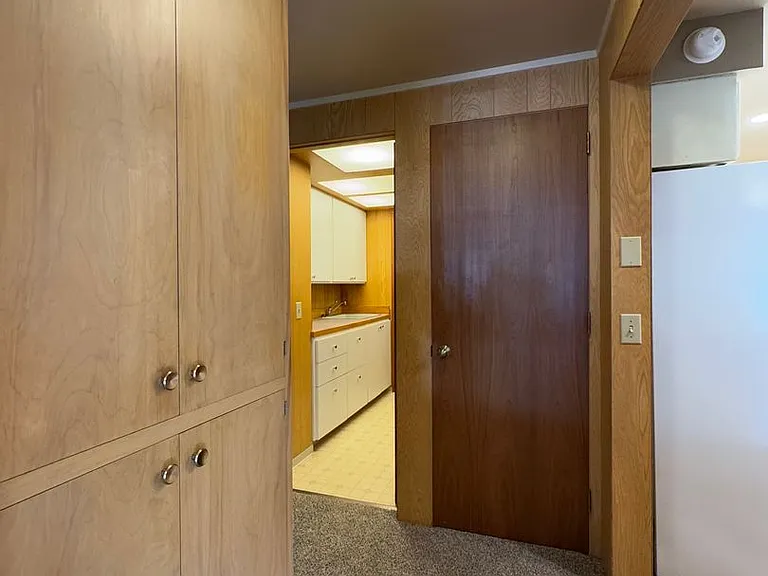 1001 N Brooklane St — Photo 23