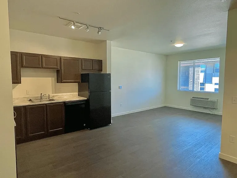 Range View Apartments — Photo 27