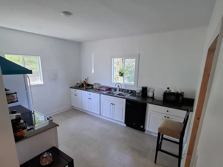913 Agricola Ave — Photo 3
