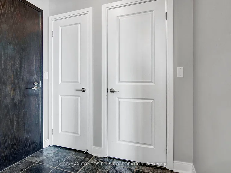 18 Yorkville Ave #2505 — Photo 7