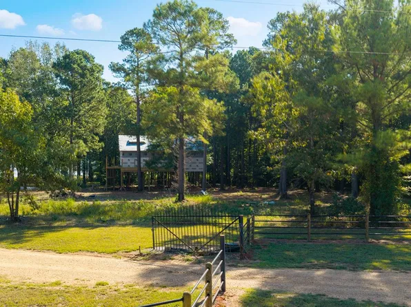 5 Eagle Brook Dr #24, Lewisville, AR 71845