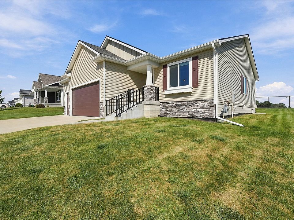 1st image of 1806 Lakeview Dr