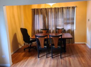 1624 W Touhy Ave #203, Chicago, IL 60626