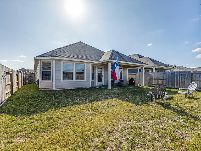 949 Gentle Moss Dr — Photo 17