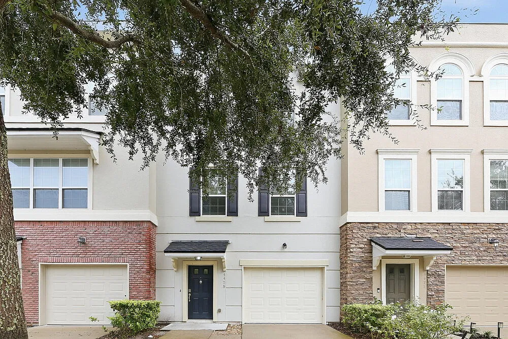 4 bed, 3.5 bath, 2121 sqft, $2,765 — Photo 1