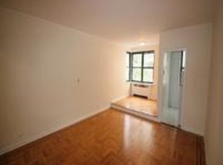 120 E 22nd St, New York, NY 10010