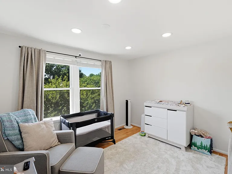 15336 Baileys Ln — Photo 13