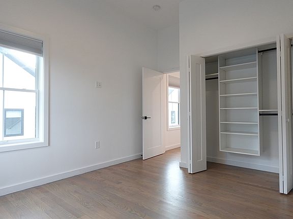 4th image of 70 Walker St #21