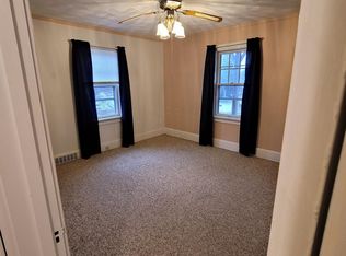 1616 Benton St APT 2, Rockford, IL 61107