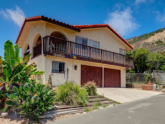 2nd image of 6871 Zelzah Ave