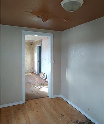 5th image of 7910 Kansas Ave