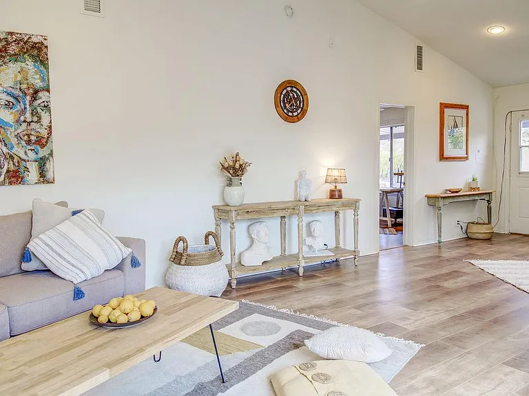 6308 W Port Royale Ln — Photo 60