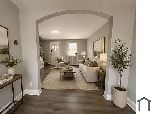 2 bed, 818 sqft, $1,645 — Photo 2