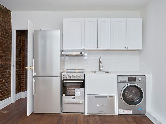4th image of 436 E 76th St APT 15