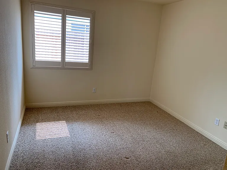 686 Agostini Cir — Photo 13