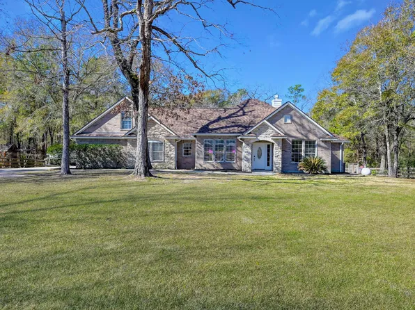 104 Fish Creek Ct, Montgomery, TX 77316