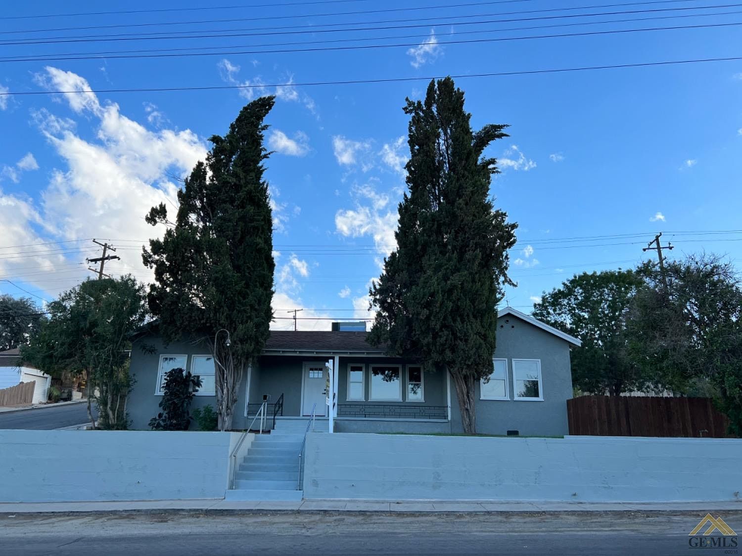 625 E St, Taft, CA 93268 Zillow