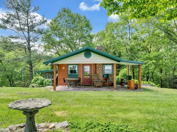 677 Belair Rd, Meadows Of Dan, VA 24120