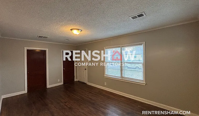 1599 Hope St — Photo 3