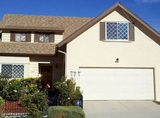 21431 Mulholland Dr, Woodland Hills, CA 91364