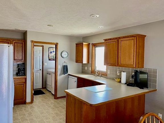 4th image of 1104 E 56th St Unit 20