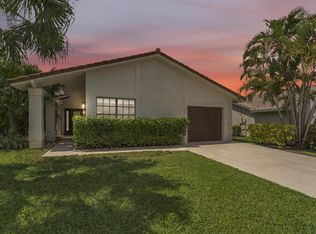 10084 Camelback Ln, Boca Raton, FL 33498