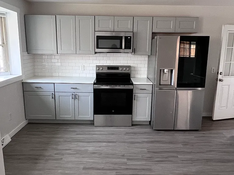 2784 W Cornell Ave — Photo 6