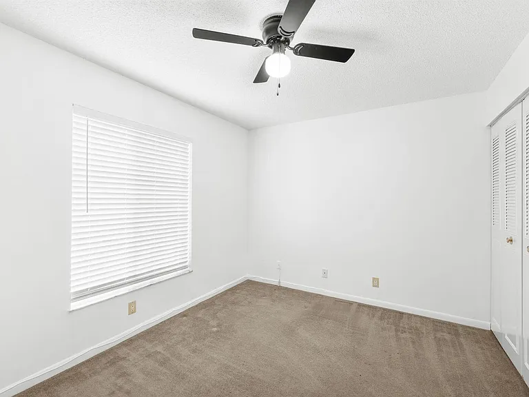 2506 SE Anchorage Cv #2 — Photo 13