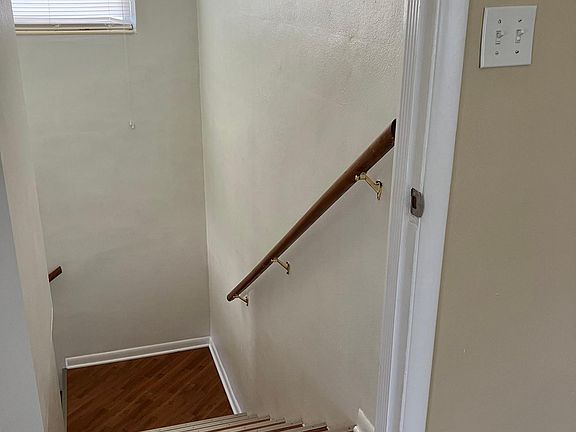 4th image of 6910 Miami Dr #3A