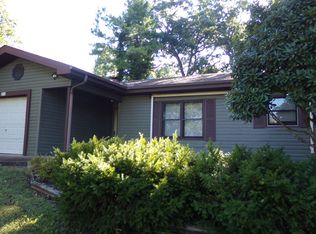 213 E Lakeshore Dr, Cherokee Village, AR 72529