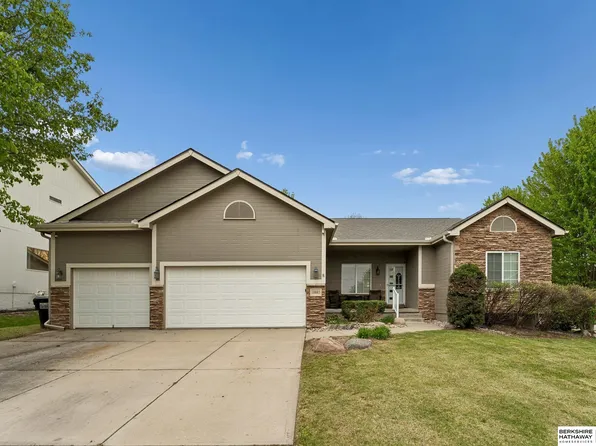 19887 I St, Omaha, NE 68135