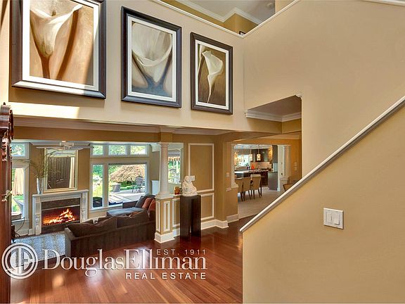 3rd image of 11 Kristi Ln
