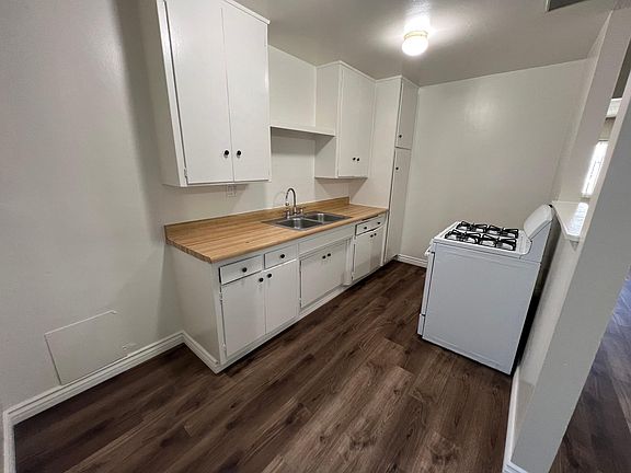 3rd image of 546 E Hurst St APT 2