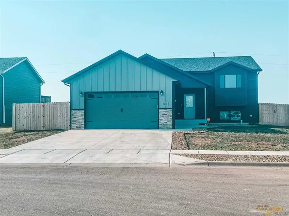 520 Bull Run Dr, Box Elder, SD 57719