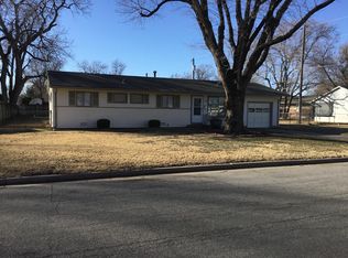 625 N Redbarn Ln, Wichita, KS 67212