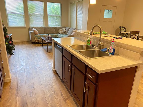 2nd image of 550 Kamaaha Ave APT 505