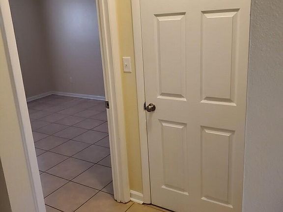5th image of 75 Bougainvillea Dr APT 3