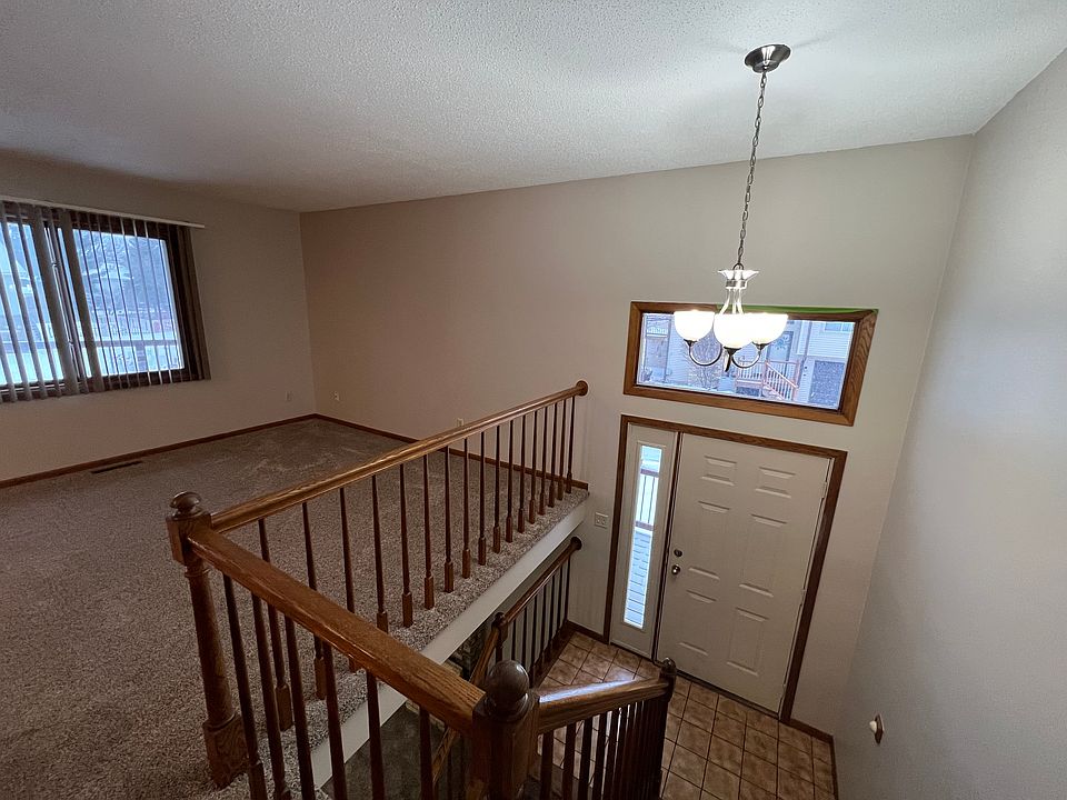 1st image of 2331 Amberwood Dr