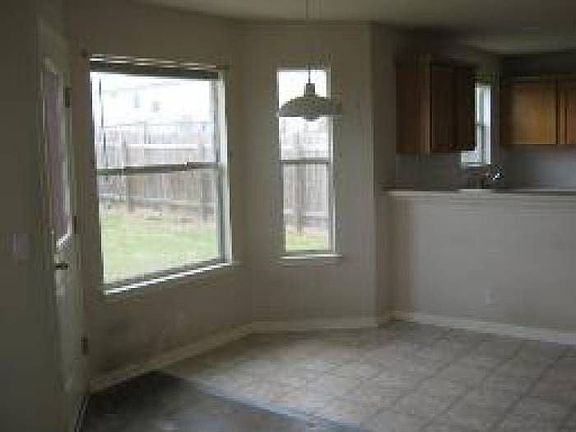 4th image of 15100 Mossycup Ln